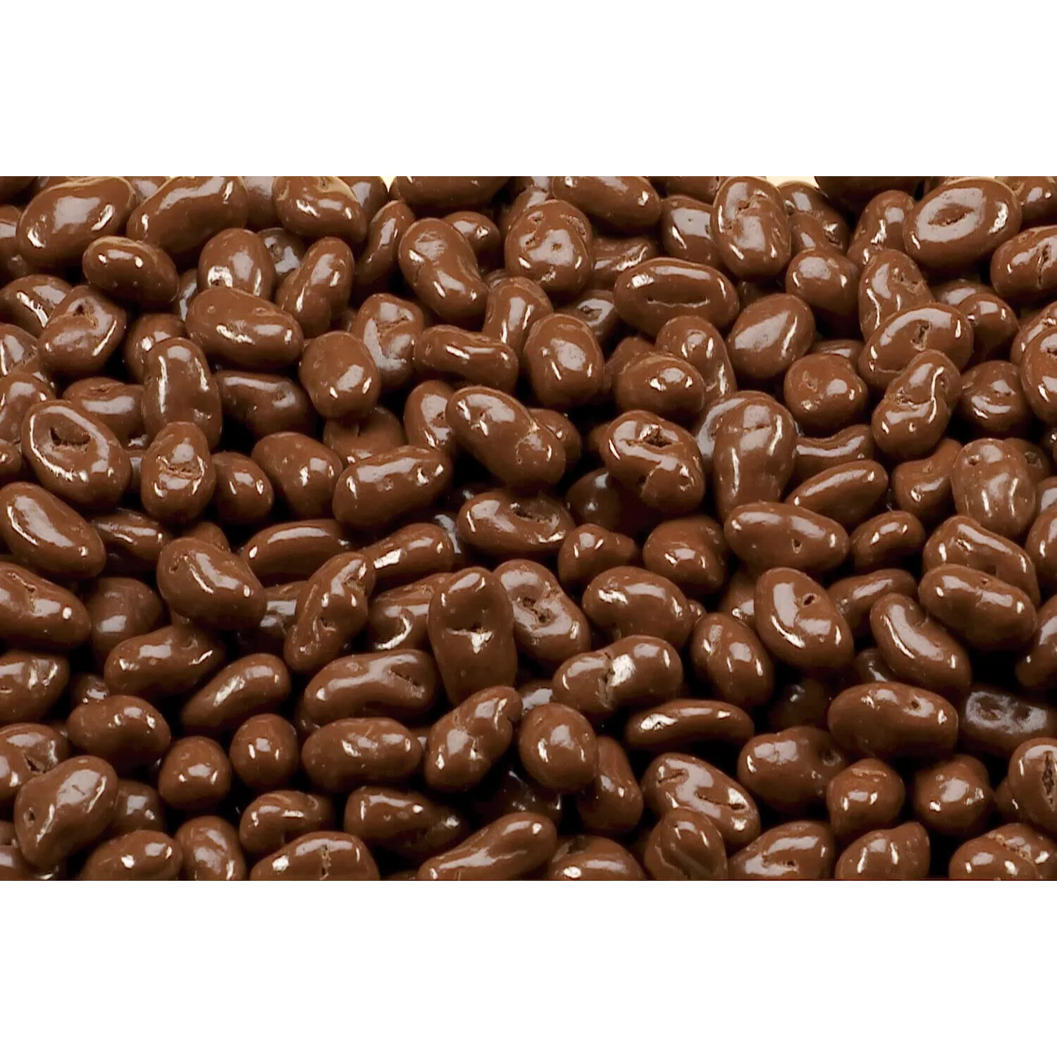 Bayside Candy No Sugar Added Milk Chocolate Raisins: close up of the pieces